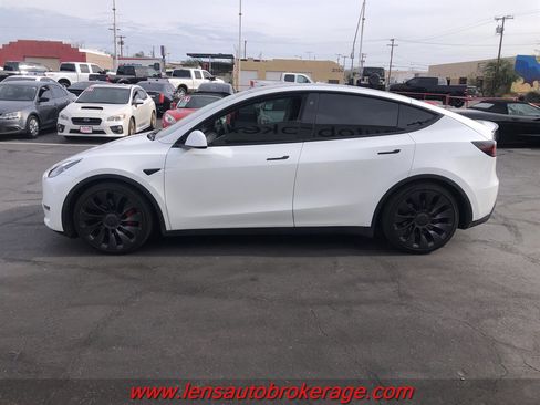 Used 2021 Tesla Model Y Performance image 5
