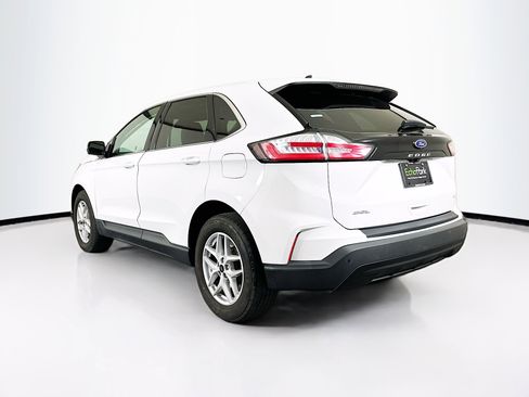 Used 2024 Ford Edge SEL image 5