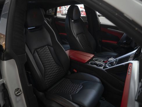 Used 2021 Lamborghini Urus image 31