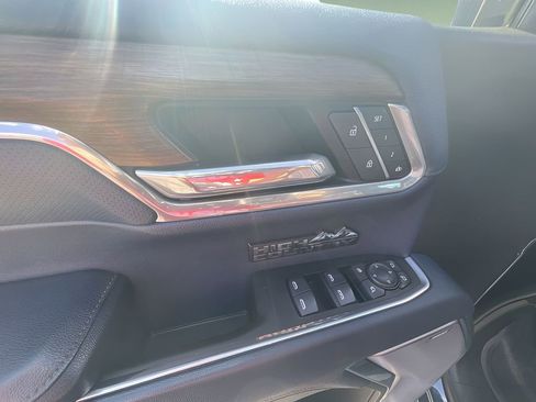 Certified 2022 Chevrolet Silverado 1500 High Country w/ High Country Premium Package image 24