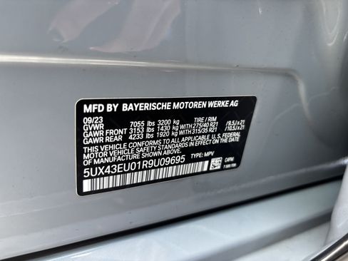 Certified 2024 BMW X5 xDrive50e w/ M Sport Package AWD/4WD image 34