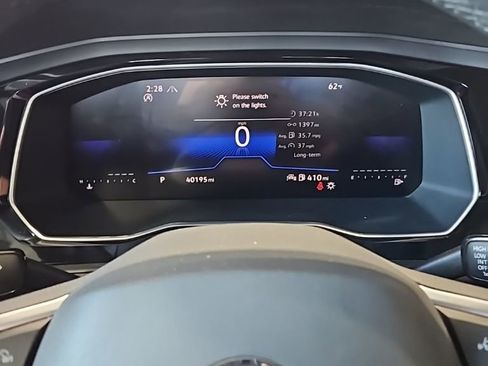 Used 2024 Volkswagen Jetta SE image 30