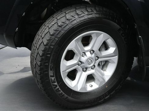 Used 2015 Toyota 4Runner SR5 RWD image 19