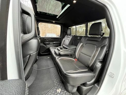 Used 2022 RAM 1500 Laramie AWD/4WD image 21
