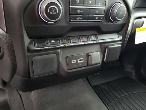Used 2023 Chevrolet Silverado 1500 Custom AWD/4WD image 23