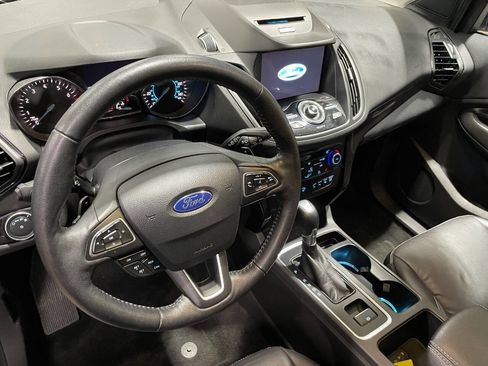 Used 2017 Ford Escape Titanium w/ Canadian Touring Package image 5