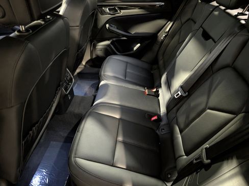 New 2026 Porsche Macan S image 21