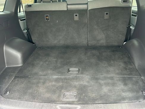 Used 2012 Hyundai Santa Fe GLS FWD image 12