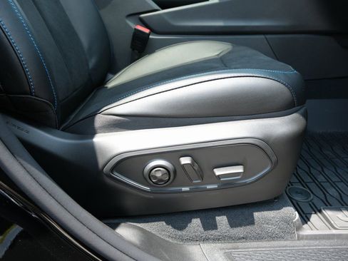 Used 2024 Jeep Grand Cherokee Trailhawk w/ Luxury Tech Group III image 39