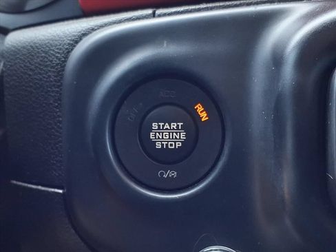Used 2020 Jeep Wrangler Unlimited Rubicon w/ Safety Group AWD/4WD image 14