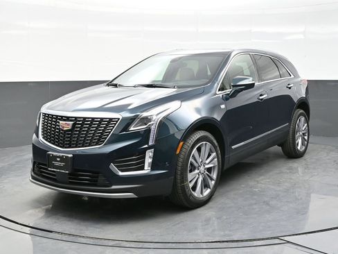 New 2025 Cadillac XT5 Premium Luxury w/ Technology Package AWD/4WD image 2