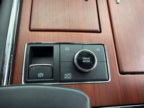 Certified 2023 Lincoln Navigator Reserve AWD/4WD image 30