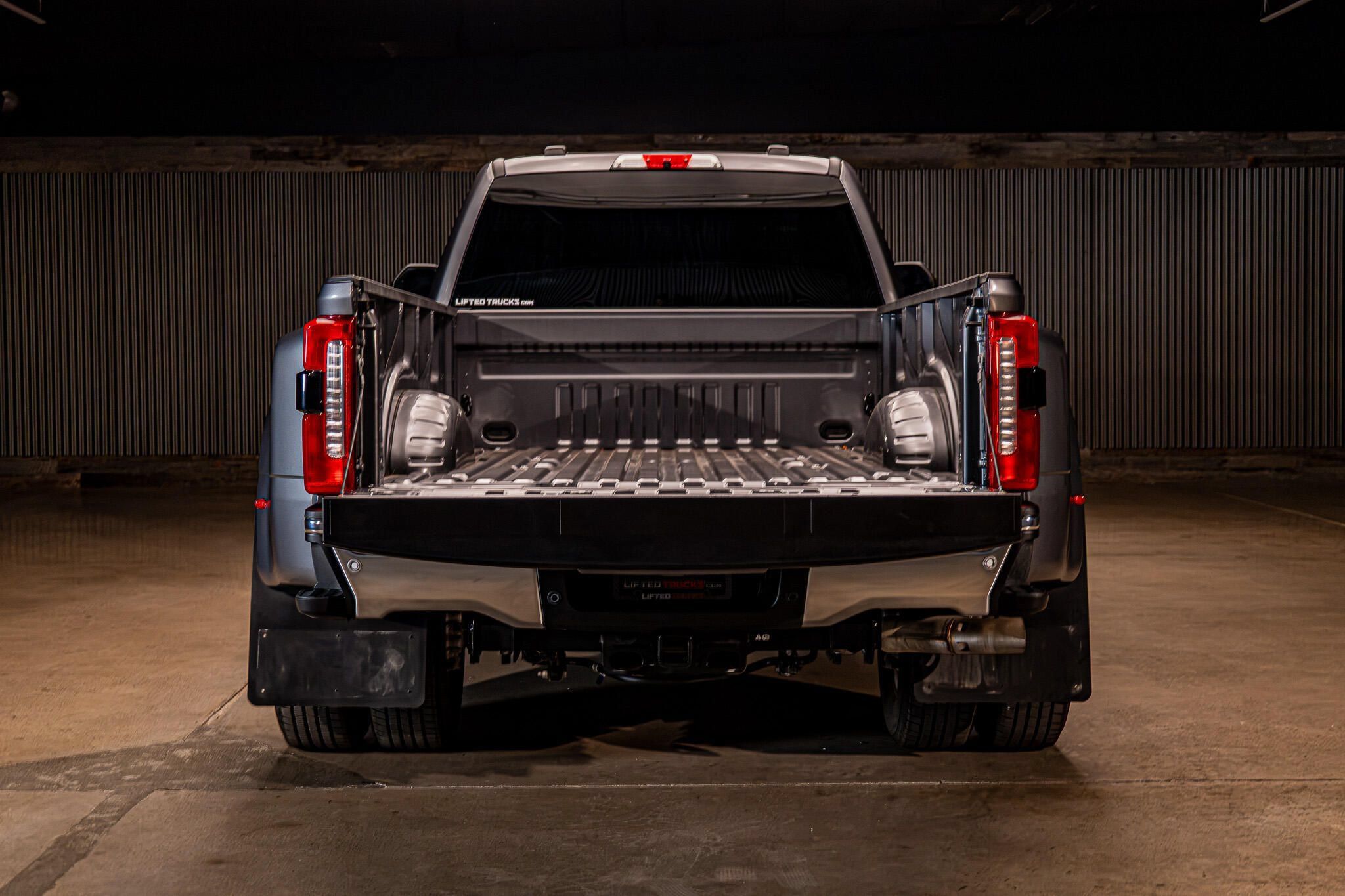 Used 2025 Ford F350 Lariat AWD/4WD image 8