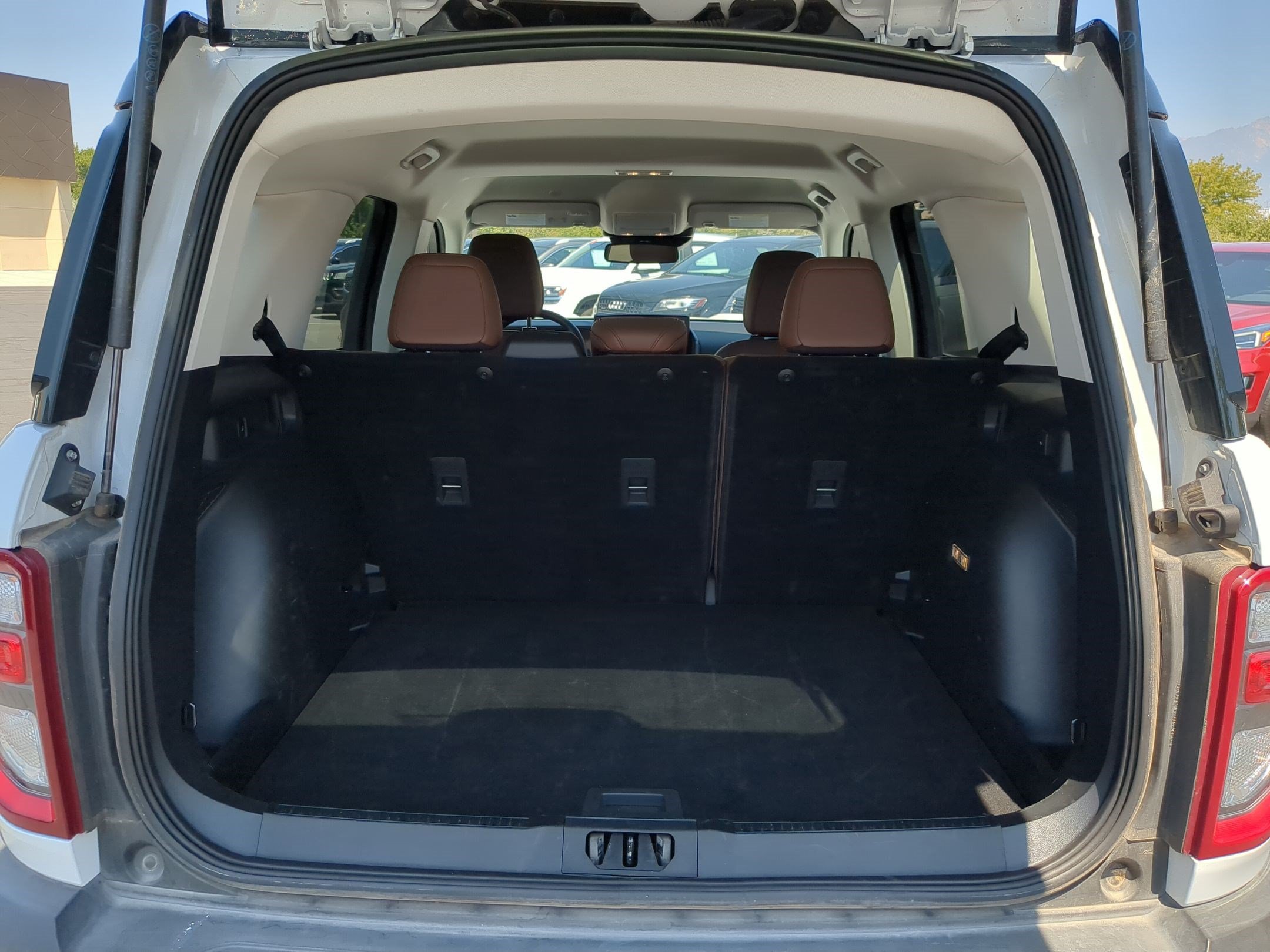 Used 2025 Ford Bronco Sport Outer Banks AWD/4WD image 31