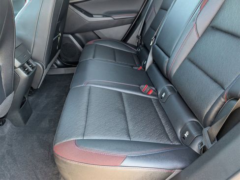 Certified 2025 Chevrolet Equinox RS image 16