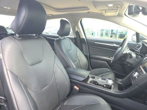 Used 2019 Ford Fusion Titanium AWD/4WD image 10