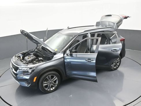 Used 2023 Kia Seltos S w/ Navigation Package image 64