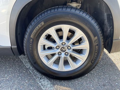 Certified 2025 Toyota Grand Highlander AWD image 12