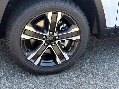 New 2027 Jeep Grand Cherokee L Limited AWD/4WD image 5