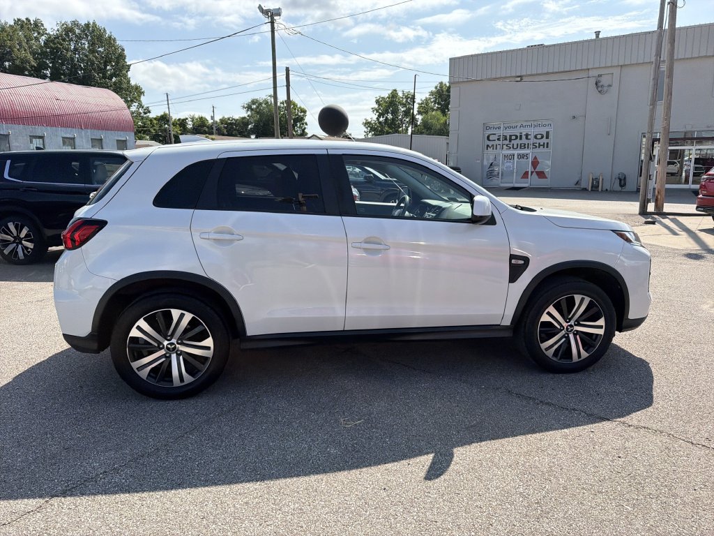 Used 2020 Mitsubishi Outlander Sport ES AWD/4WD image 3