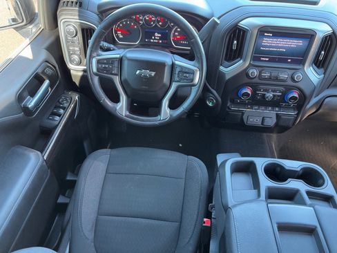 Used 2021 Chevrolet Silverado 1500 RST image 13