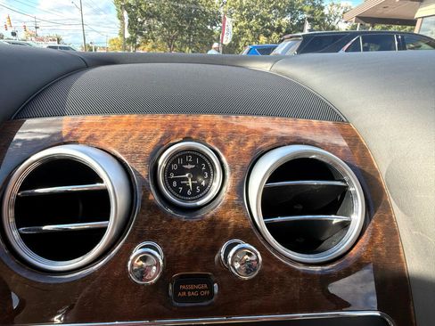 Used 2015 Bentley Flying Spur V8 image 38