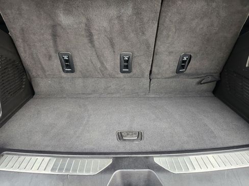 Used 2024 Chevrolet Tahoe Z71 w/ Luxury Package image 27