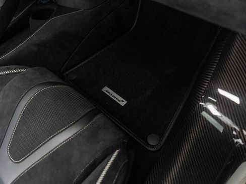 Used 2024 McLaren 750S Spider RWD image 67