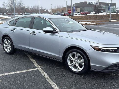 Used 2023 Honda Accord LX image 2