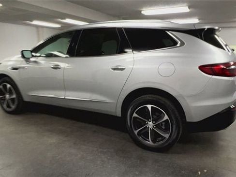 Used 2021 Buick Enclave Essence w/ Sport Touring Edition image 6