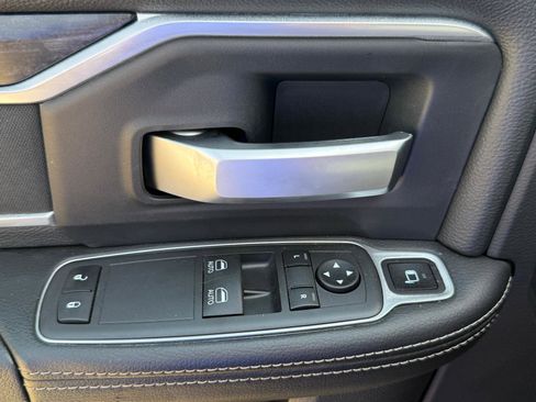 Used 2024 RAM 5500 SLT w/ Quick Order Package 2YG SLT image 23