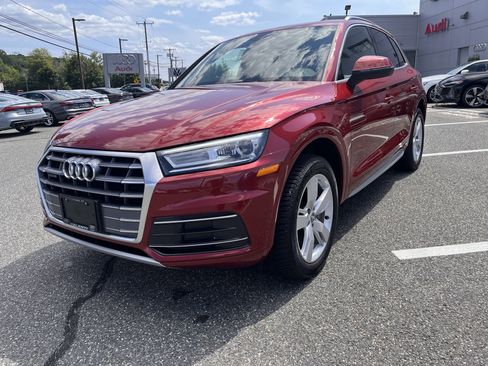 Used 2019 Audi Q5 2.0T Premium w/ Convenience Package image 3