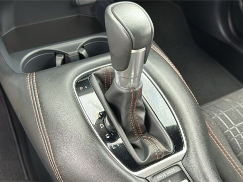 Used 2025 Honda HR-V Sport image 17