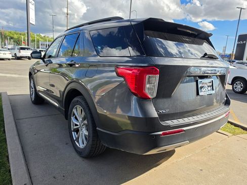 Used 2020 Ford Explorer XLT w/ Equipment Group 202A image 7