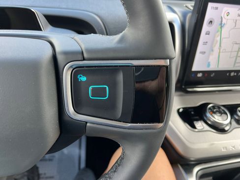 New 2025 Ford Expedition Active RWD image 33