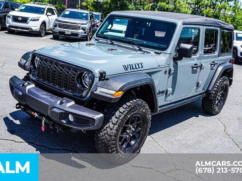 Used 2025 Jeep Wrangler Unlimited Sport AWD/4WD image 15