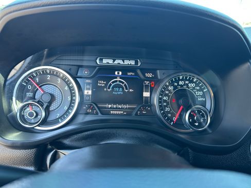 Used 2022 RAM 1500 Big Horn RWD image 10