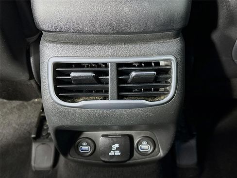 Used 2021 Hyundai Santa Fe Limited FWD image 28