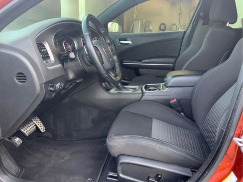 Used 2022 Dodge Charger Scat Pack RWD image 9