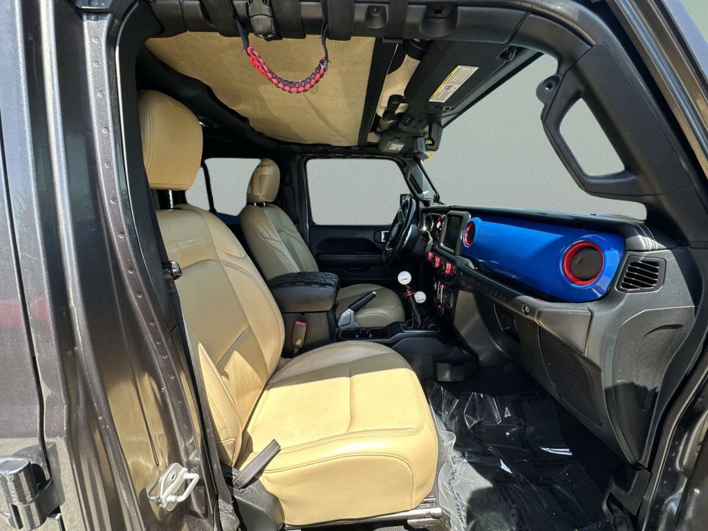 Used 2018 Jeep Wrangler Unlimited Rubicon w/ Dual Top Group AWD/4WD image 36
