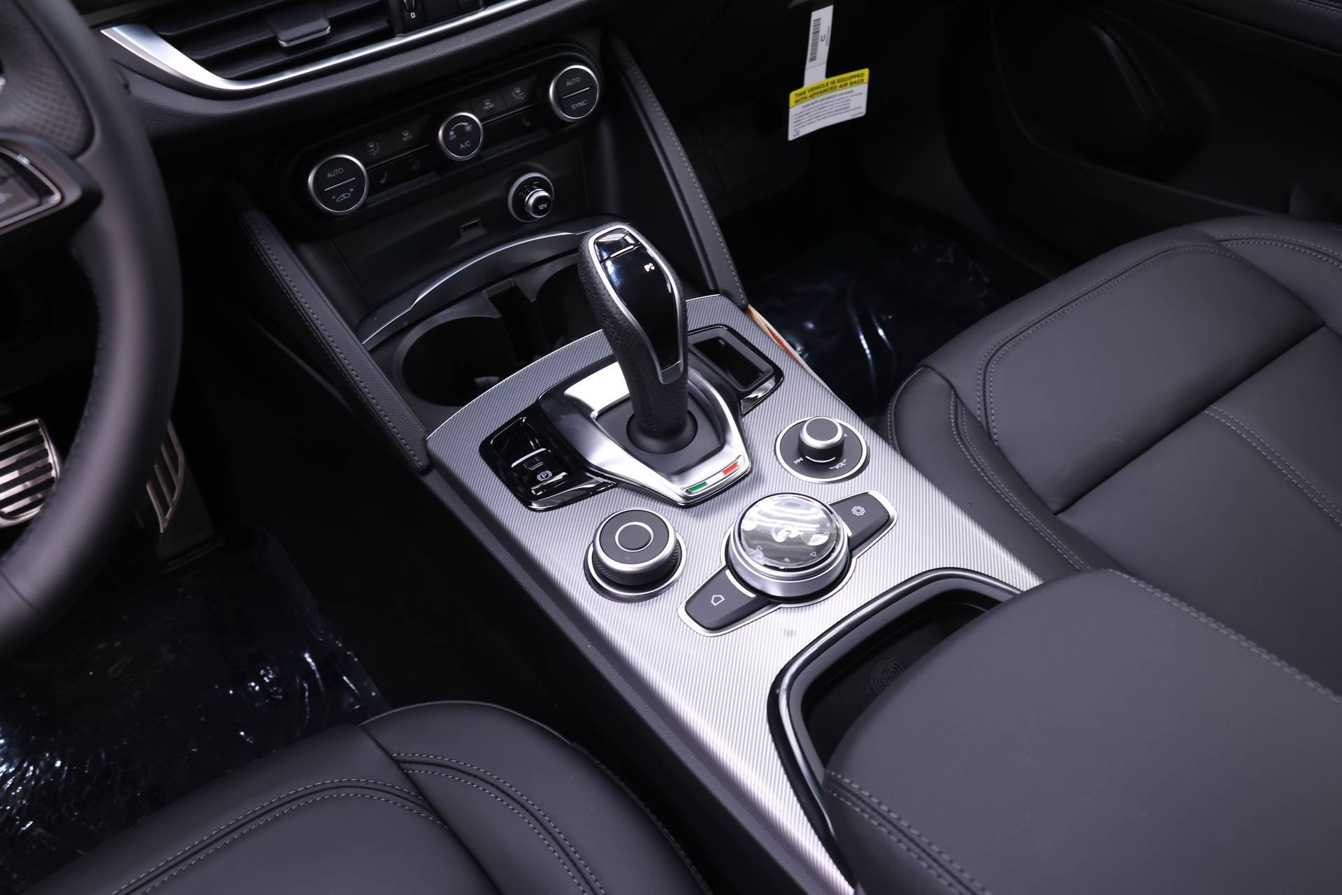 New 2026 Alfa Romeo Stelvio Sprint AWD/4WD image 13
