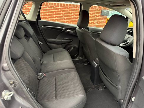 Used 2018 Honda Fit EX image 19