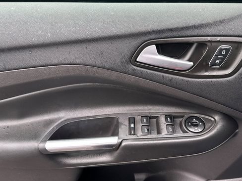 Used 2018 Ford Escape SE w/ SE Sport Appearance Package image 11