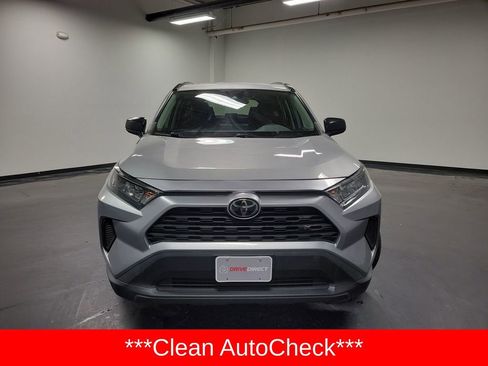 Used 2020 Toyota RAV4 LE image 2