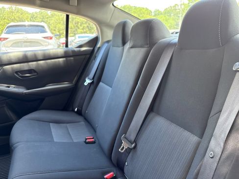 Used 2025 Nissan Sentra SV FWD image 22