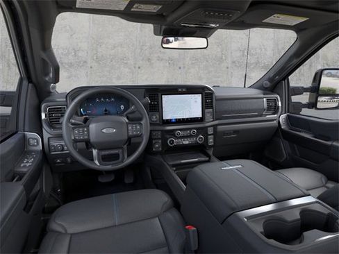 New 2025 Ford F350 Platinum w/ FX4 Off-Road Package image 9