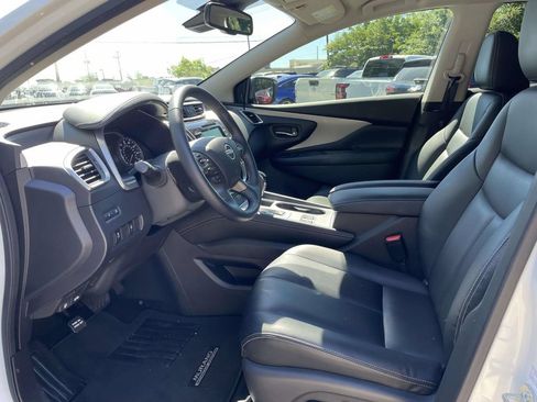 Used 2024 Nissan Murano SV w/ SV Midnight Edition Package FWD image 15