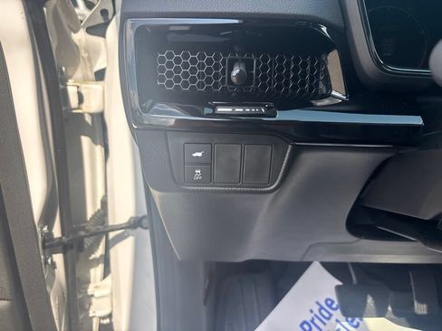 Used 2024 Honda CR-V EX-L image 32