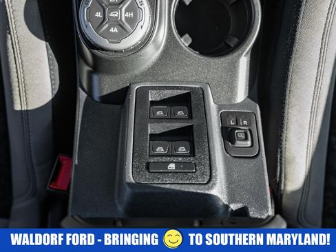 Used 2022 Ford Bronco Wildtrak image 33