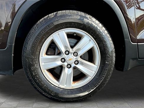 Used 2015 Chevrolet Trax LT w/ LT Sun and Sound Package image 33